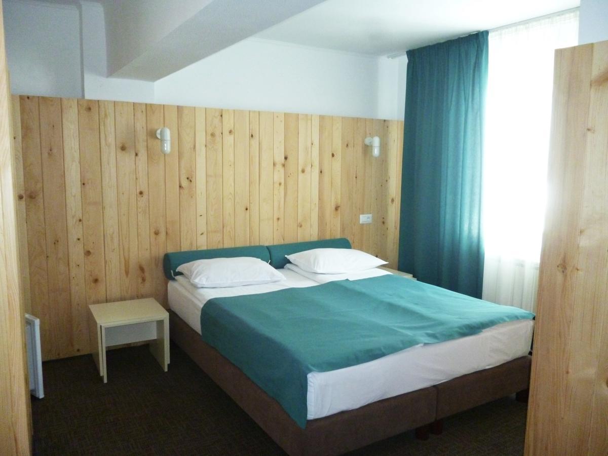 Complex Hotelier Cota O Mie Sinaia Exterior foto